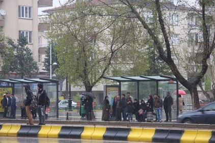 Yağmur, yüzümüzü güldürüyor