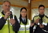 Yaka kameraları polisler geliyor