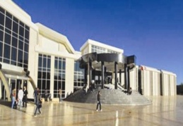 Yakın Doğu Üniversitesi uzaktan eğitim merkezi kurdu