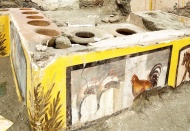 Yaklaşık 2000 yıldır zamanın durduğu antik Pompeii'de fast food restoranın atası bulundu
