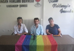 Yalanlarla insanları kandırmaya çalışıyorlar
