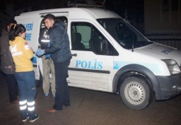 Yalnız yaşayan genç bir kadın evinde ölü bulundu