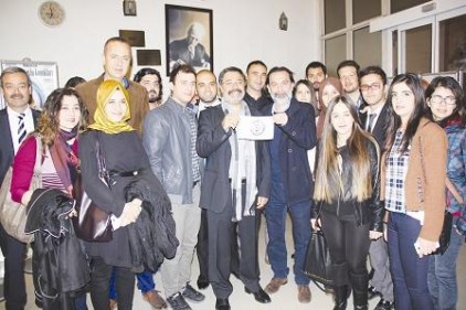Yalnızca sanayi ve ihracat yetmiyor
