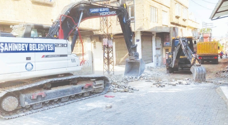 Yamaçtepe Mahallesi’nde imar yolu tesviye çalışmaları yapılıyor