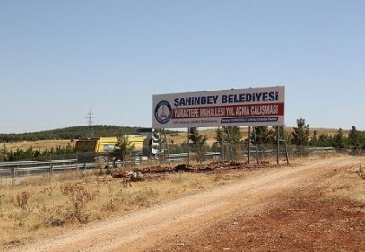 Yamaçtepe Mahallesi’nde yol açma çalışmalarını sürdürüyor