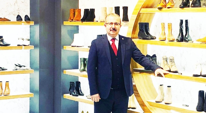 Yangın bölgesine yanmaz tabanlı 3 bin çift ayakkabı yollandı