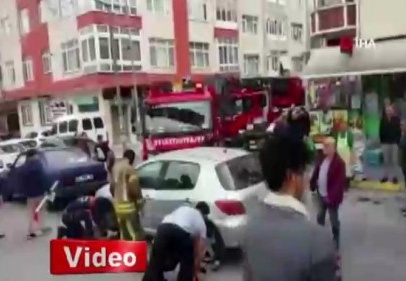 Yangına giden itfaiye ekiplerinin hatalı parklanma ile mücadelesi