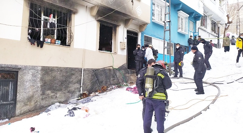Yangında 2 çocuk yaşamını yitirdi