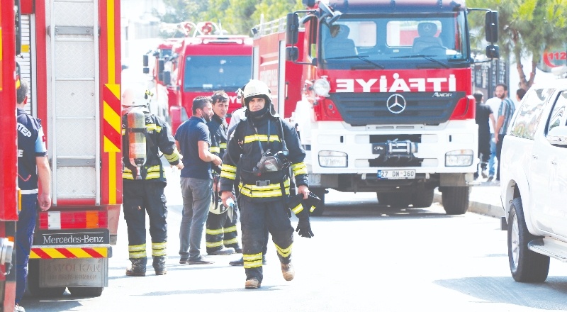 Yangında iki işçi hastaneye kaldırıldı