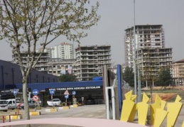 Yangından mal kaçırır gibi hızla yükseltiyorlar