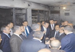 Yangından zarar gören esnafla biraraya geldiler