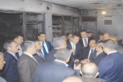 Yangından zarar gören esnafla biraraya geldiler