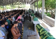 Yanyana defnedildiler