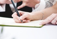 Yargıtay'dan emsal karar: Eşin maaşına el koymak boşanma sebebi