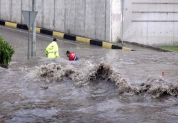 Yarım saatlik bir yağış, Gaziantep’in tüm foyasını ortaya çıkarmaya yetti