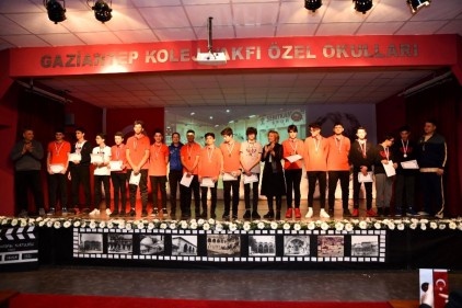 Yarışmalarda dereceye giren öğrenciler ödüllendirildi 