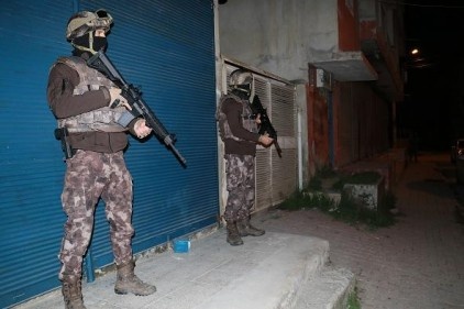 Yasa dışı bahisten 96 kişi gözaltında