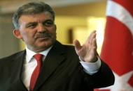 Yasağı Cumhurbaşkanı Gül de deldi