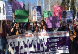 ‘Yaşanabilir, özgür, eşit, sömürüsüz ve savaşsız bir ülkeden yanayız’