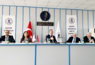 Yaşanan sorunların kaynağında hükümetin yanlış politikaları var