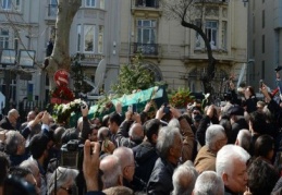 Yaşar Kemal’e alkışlı veda