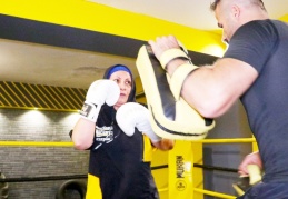 Yaşın ve cinsiyet, kick boks yapmak için engel değil