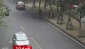 Yaşlı adamın parası bir anda yola saçıldı