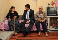 Yaşlı, hasta ve yardıma muhtaç aileler sosyal destek alıyor