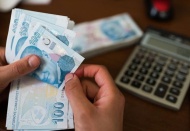 Yaşlı ve engelli aylıkları hesaplara yatmaya başladı