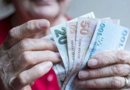 Yaşlı ve engellilerin nisan ayı aylıkları hesaplara yatırıldı