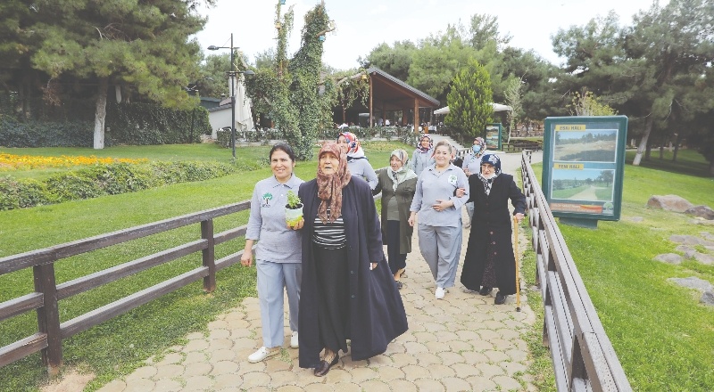 Yaşlılar Günü kutlandı