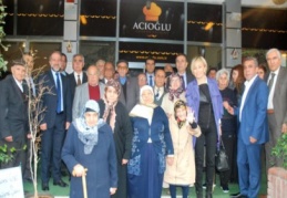Yaşlılarla yemek yediler 