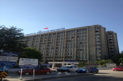 Yatırımlara proje desteği işlemlerini Sanayi ve Teknoloji Bakanlığı yürütecek