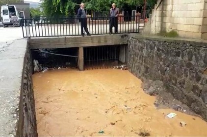 Yavuzeli Çayı'nda, 7 yıl sonra ilk kez yüksek debide su aktı