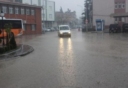 Yavuzeli’nde yağmur yüzleri güldürdü 