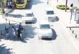 Yayalara yol vermeyen 67 sürücü ve araç plakasına ceza kesildi