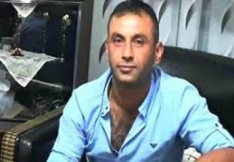 Yayaya çarpınca durmayan sürücü aracındaki hasarı kontrol etmek için durdu