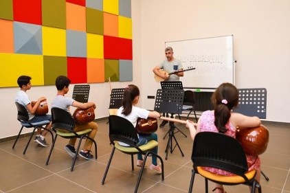 Yaz dönemi bağlama kursuna ilgi büyük