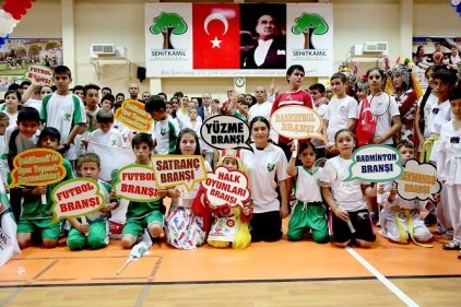 Yaz spor okulları bu yılda basketbol badminton, futbol, satranç ve yüzme var