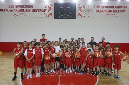 &#8216;Yaz Spor Okulları&#8217;na yaklaşık 20 kin kişi katıldı