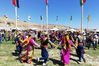 Yedi Bölgede Yedi İklim Halk Oyunları Festivali başlıyor