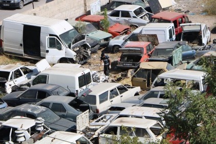 Yediemin otoparkı yedek parça deposuna dönüştü 