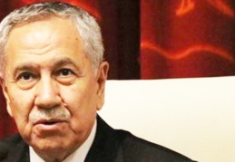 Yeni Akit Bülent Arınç'ı hedef aldı: 'AKP'nin kamburu'