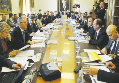 Yeni anayasa yazımı başladı 