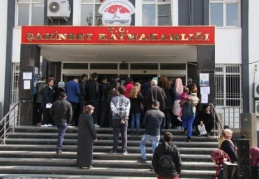 Yeni kimlik için günde 500-600 kişi başvuruyor