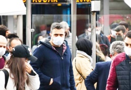 Yeni vaka sayılarını 100 binde 20’lerin altına düşürebilirsek geçen yıldan çok daha rahat bir yaz dönemi bizi bekliyor