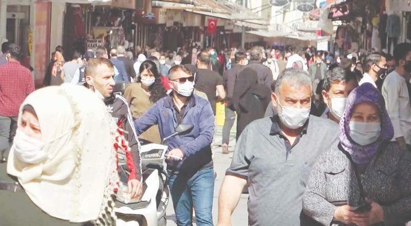 Yeni vakalarda Omicron oranı yüzde 10'u geçti
