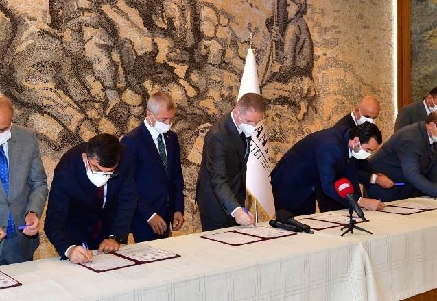 Yeni yapılacak binalarda altyapı fiber optik olarak tesis edilecek