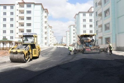 Yeni yaşam alanları asfaltlanıyor