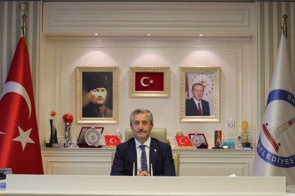 Yeni yıl, tüm insanlığa huzur sağlık ve mutluluk getirsin